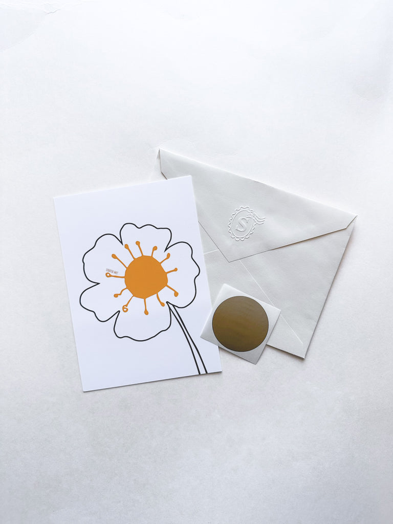 Daisy scratch-off notecard comes with envelope and scratch-off sticker